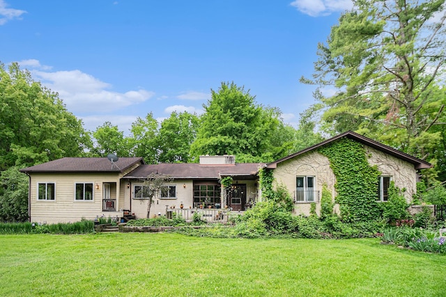 22649 N Dixboro Rd, South Lyon, MI 48178 - view of front facade featuring a front lawn