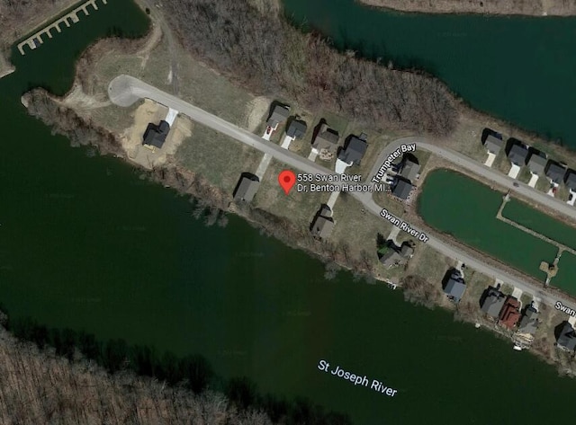 558 Swan River Dr, Benton Harbor, MI 49022 - photo 45