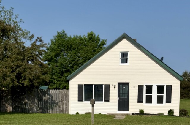 8067 S Hawkins Rd, Reed City, MI 49677