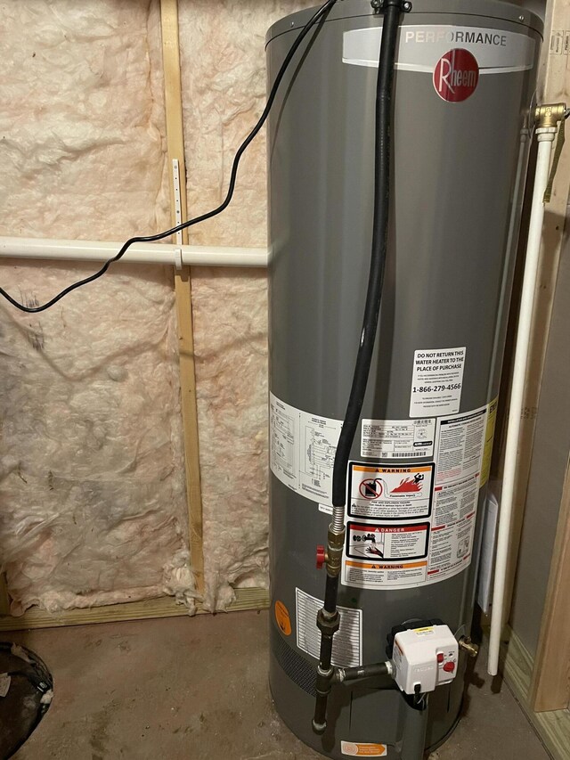 8808 Geiser Grv, Richland, MI 49083 - utility room with water heater