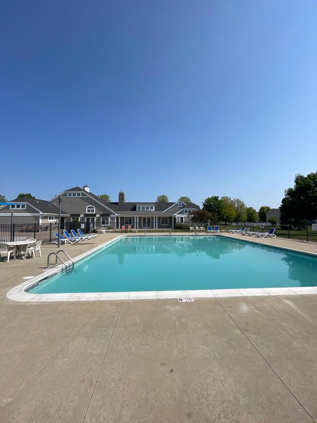 8808 Geiser Grv, Richland, MI 49083 - community pool with a patio