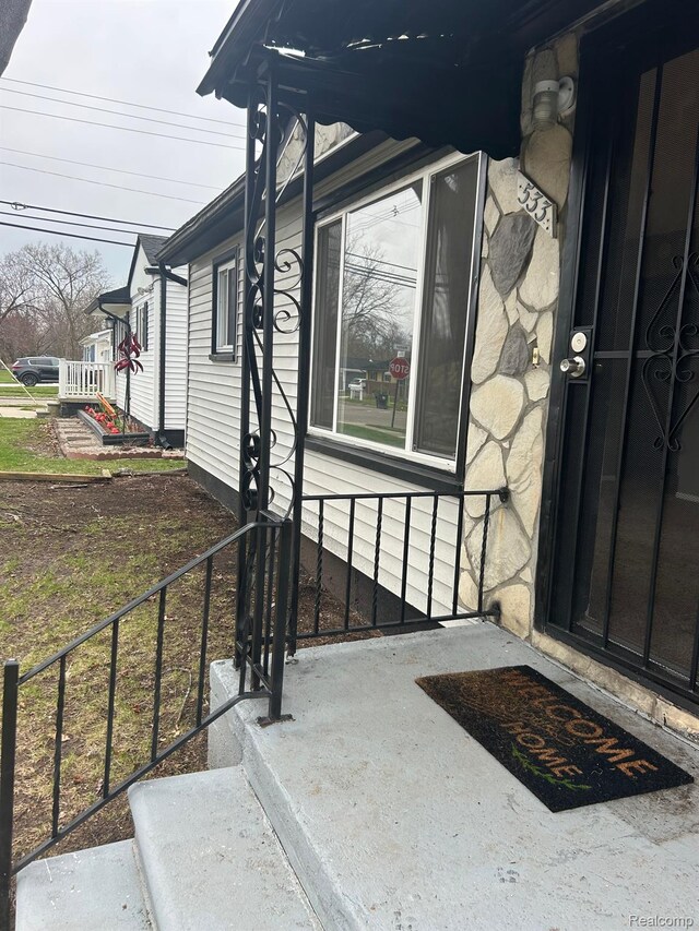 533 California Ave, Pontiac, MI 48341 - photo 13