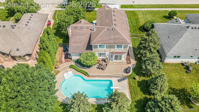 16096 Violet Dr, Macomb, MI 48042 - aerial view of a pool