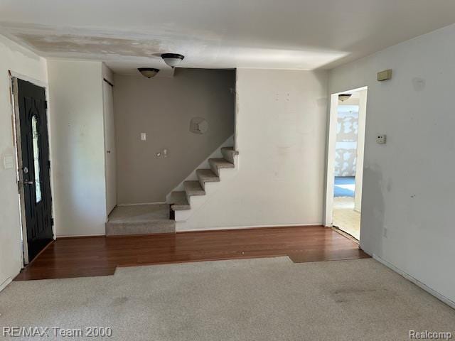 5936 Meadowview St, Ypsilanti, MI 48197 - stairway featuring carpet