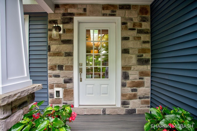 3348 Clearview Ln, Saugatuck, MI 49453 - entrance to property with stone siding