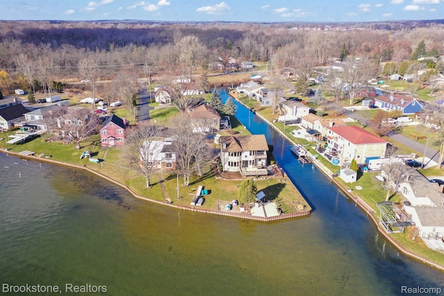 2995 Venice, Highland, MI 48356 - aerial view of property's location featuring a large body of water and nearby suburban area