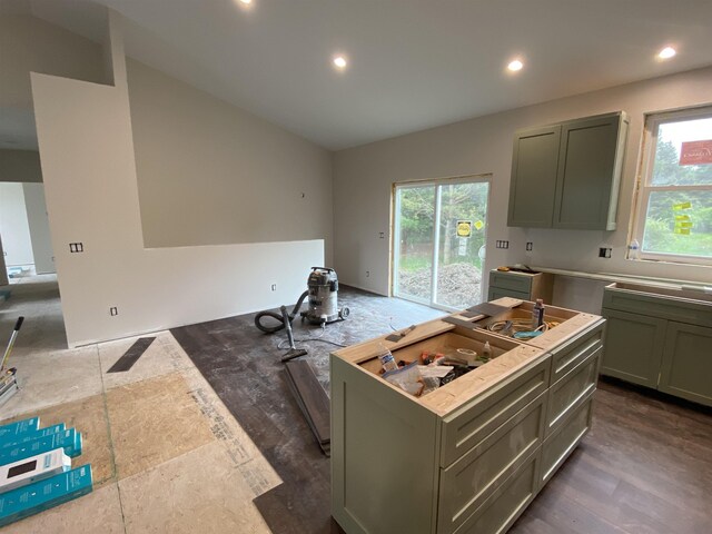12003 Barkley Ln, Rapid City, MI 49676