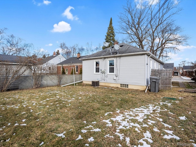 3752 Katherine St, Dearborn, MI 48124 - rear view of house with cooling unit