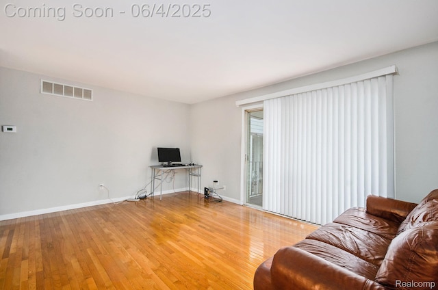 29280 Gloede Dr Unit D7, Warren, MI 48088 - living area with light wood finished floors and baseboards