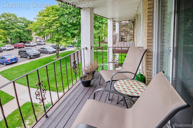 29280 Gloede Dr Unit D7, Warren, MI 48088 - view of covered porch