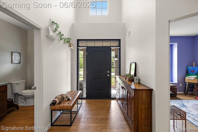 871 Wynstone Cir S, Oakland, MI 48363 - foyer entrance featuring wood finished floors and a high ceiling