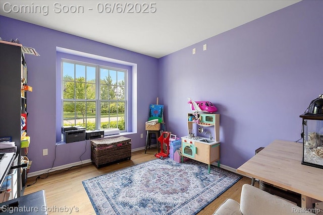871 Wynstone Cir S, Oakland, MI 48363 - rec room featuring wood finished floors and baseboards
