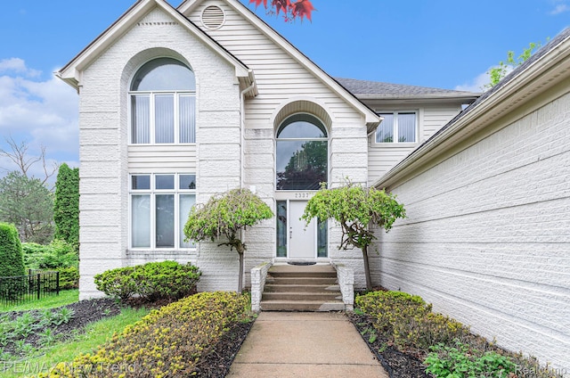 2337 Horseshoe Dr, West Bloomfield, MI 48322 - view of property entrance