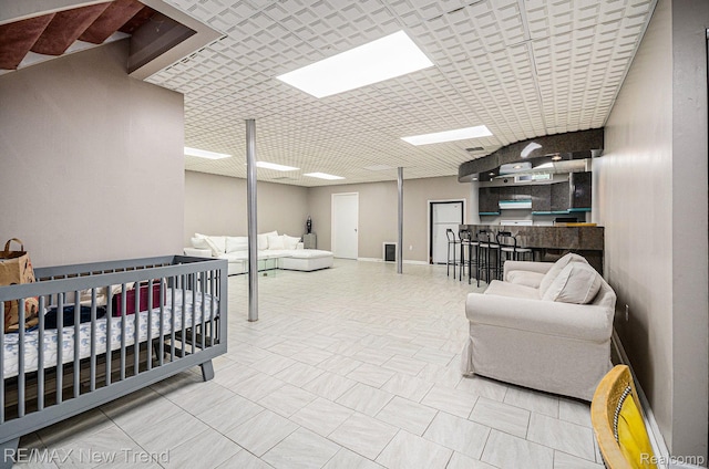 2337 Horseshoe Dr, West Bloomfield, MI 48322 - interior space