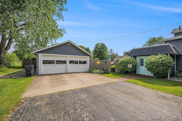 319 Washington St, Otsego, MI 49078 - view of detached garage