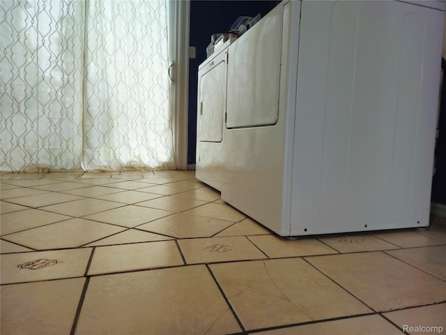 22189 Albion Ave, Farmington Hills, MI 48336 - laundry room featuring light tile patterned floors