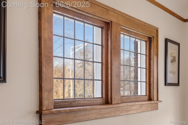 797 Washington Rd, Grosse Pointe, MI 48230 - detailed view of ornamental molding