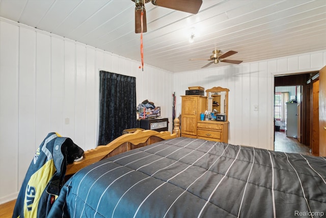 1250 W Thompson Rd, Fenton, MI 48430 - bedroom with ceiling fan