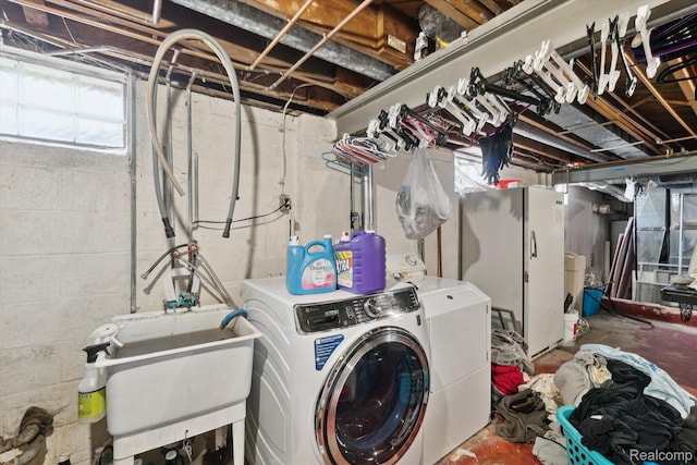 1250 W Thompson Rd, Fenton, MI 48430 - laundry area with separate washer and dryer