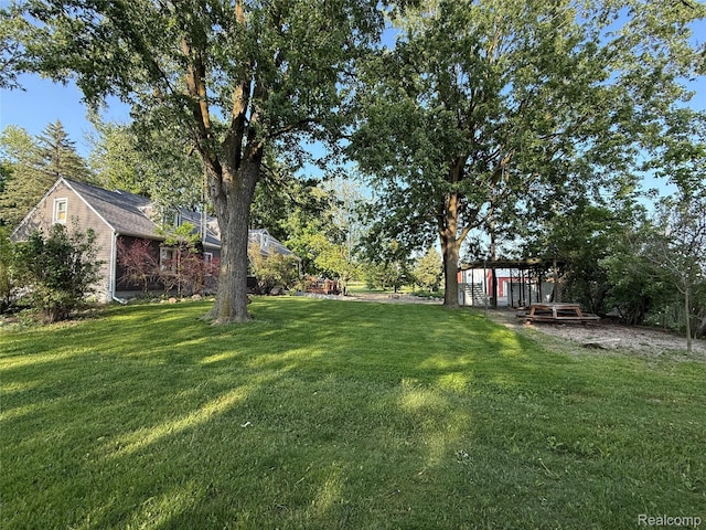 4131 Wellman Line Rd, Brown City, MI 48416 - view of grassy yard