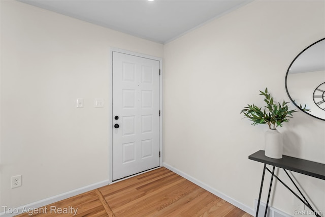 32532 Steinhauer St, Westland, MI 48186 - entryway with light wood-style floors and baseboards