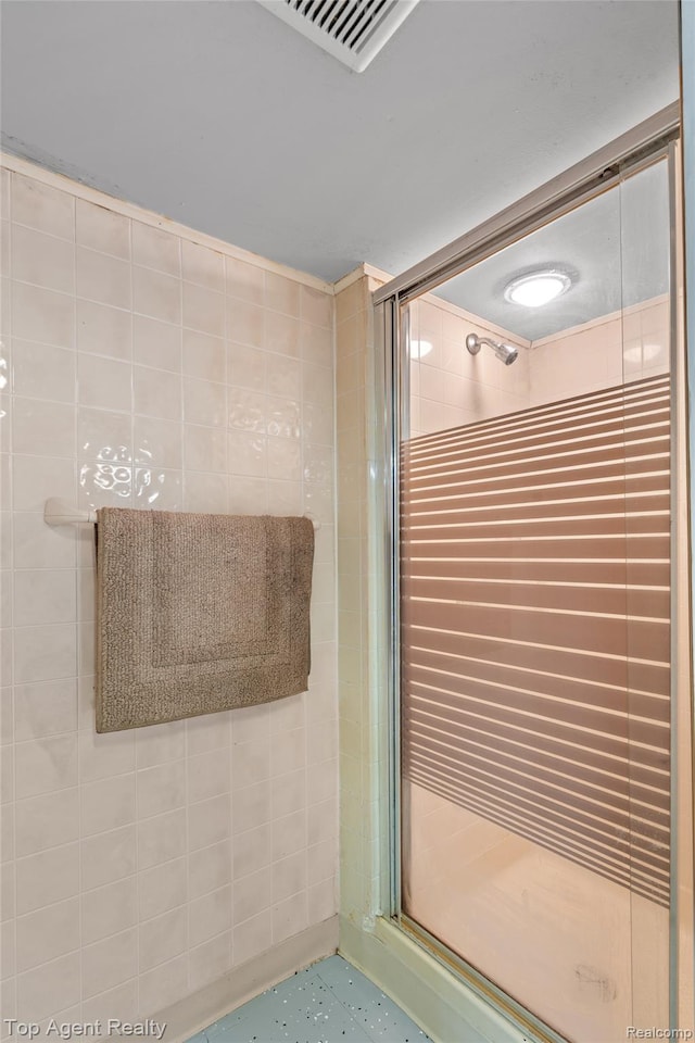 32532 Steinhauer St, Westland, MI 48186 - bathroom with a shower stall