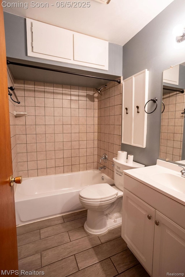 33316 Fraser Ave, Fraser, MI 48026 - full bathroom featuring vanity, toilet, and shower / bathtub combination