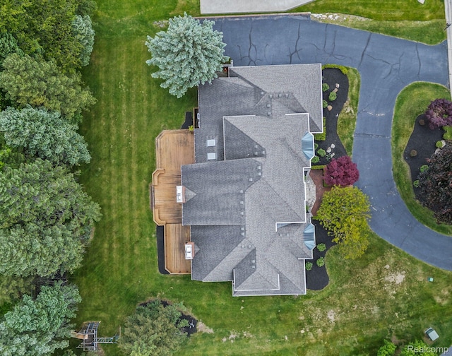 4932 Susans Way, Bloomfield Hills, MI 48302 - drone / aerial view