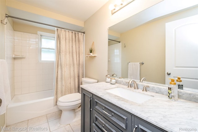 2655 Aspen Ln, Bloomfield Hills, MI 48302 - full bath with vanity, toilet, and shower / tub combo