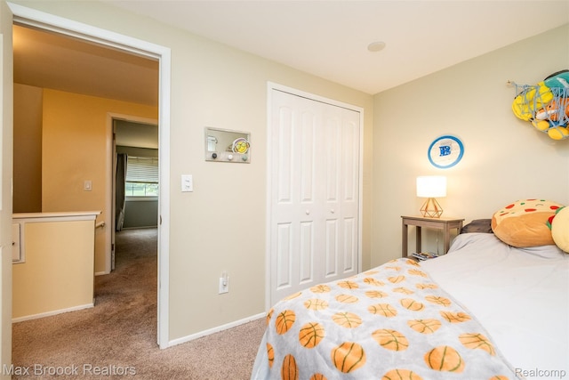 2655 Aspen Ln, Bloomfield Hills, MI 48302 - carpeted bedroom featuring a closet and baseboards