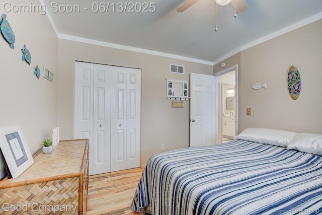 1378 Surrey Hts, Westland, MI 48186 - bedroom with wood finished floors, a closet, crown molding, and a ceiling fan