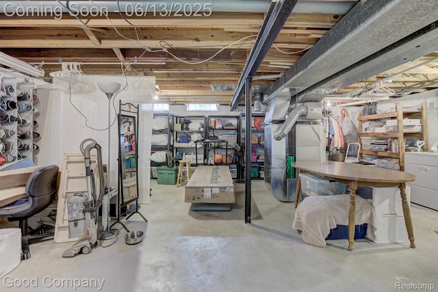 1378 Surrey Hts, Westland, MI 48186 - below grade area featuring washer / clothes dryer