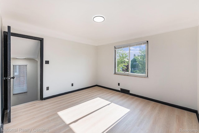 18691 Greenlawn St, Detroit, MI 48221 - empty room featuring light wood-type flooring and baseboards