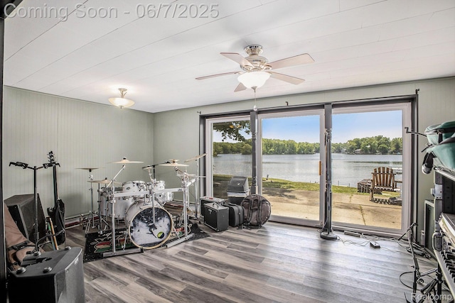 11393 Outer Dr, Pinckney, MI 48169 - rec room featuring a ceiling fan, wood finished floors, and a water view