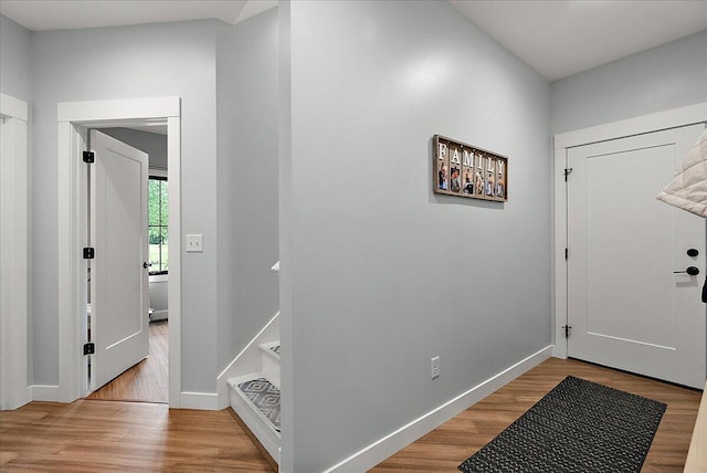 8011 Date Rd, Stevensville, MI 49127 - foyer featuring wood finished floors and baseboards