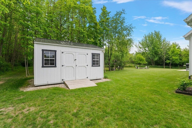 8011 Date Rd, Stevensville, MI 49127 - view of grassy yard