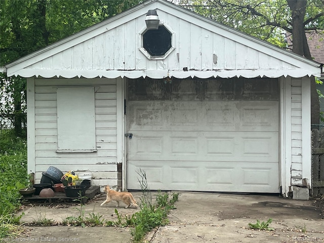 8810 Farmbrook St, Grosse Pointe, MI 48224 - view of detached garage