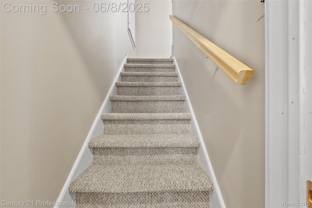 22601 Colony St, Saint Clair Shores, MI 48080 - view of stairs