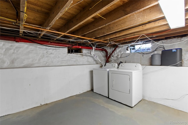 5164 Plymouth Rd, Ann Arbor, MI 48105 - below grade area featuring independent washer and dryer