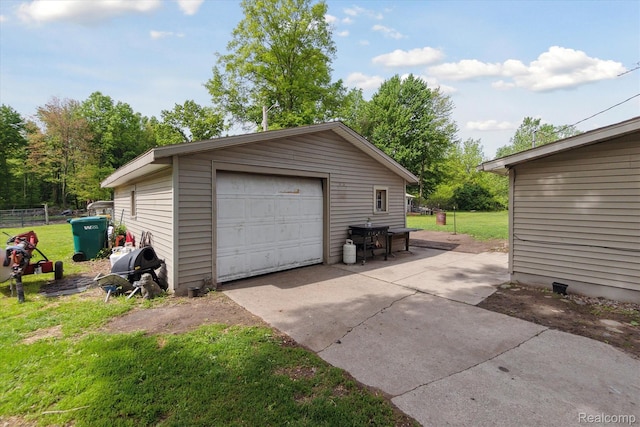 4828 Rathbun Rd, Birch Run, MI 48415 - detached garage with concrete driveway