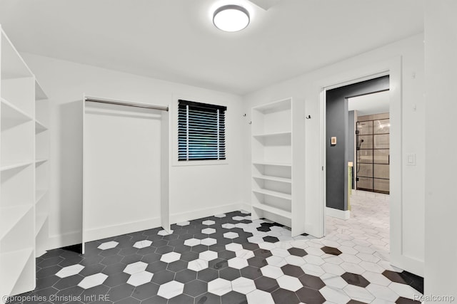5080 Tootmoor Rd, Bloomfield Hills, MI 48302 - view of walk in closet