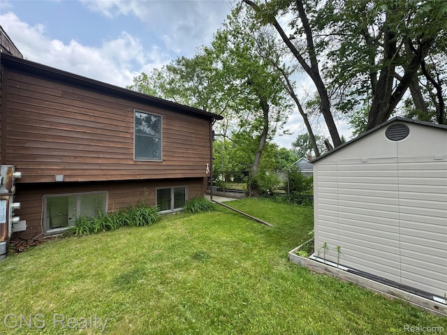 604 Millard Ave, Royal Oak, MI 48073 - view of grassy yard