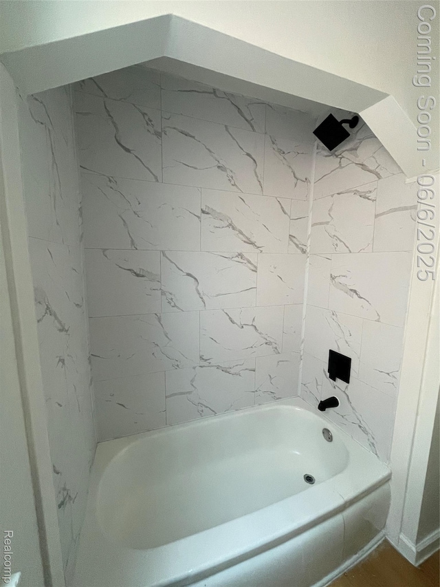 9248 Manor St, Detroit, MI 48204 - full bathroom with bathing tub / shower combination