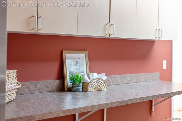 4230 Mill Lake Rd, Lake Orion, MI 48360 - detailed view