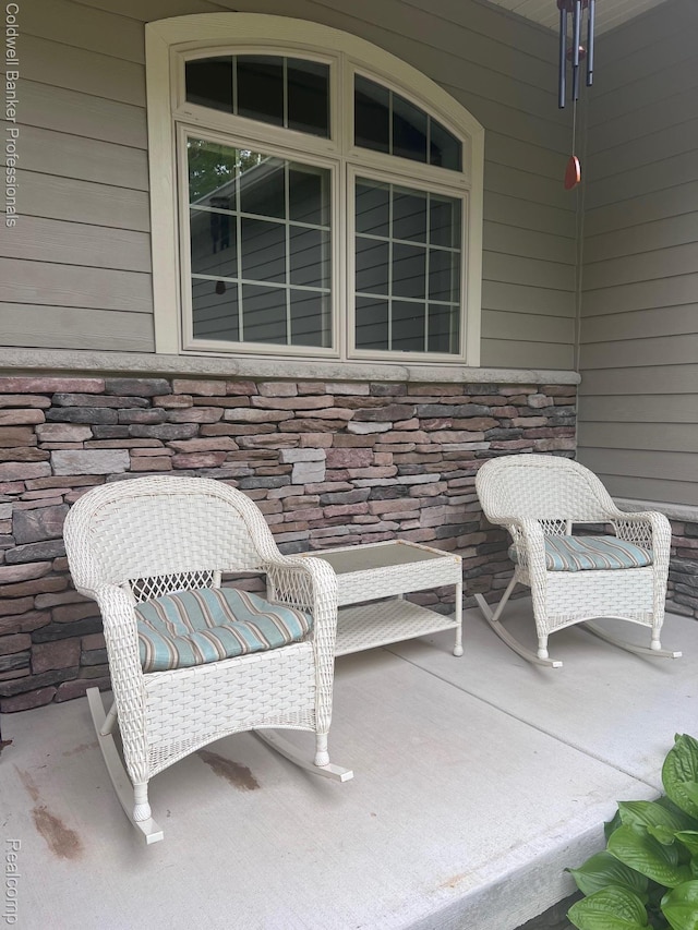 4264 W Benjamin Rd, Perry, MI 48872 - view of patio / terrace