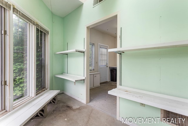 1001 Cricklewood St SW, Wyoming, MI 49509 - view of unfurnished office