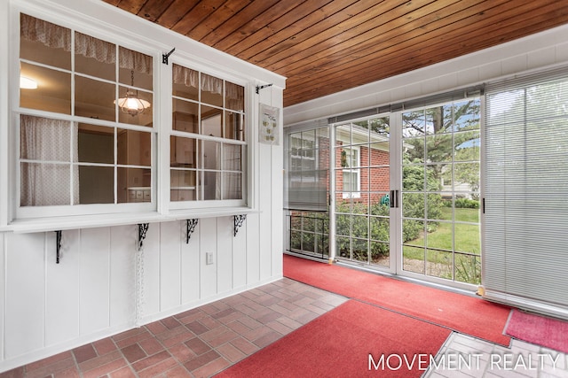1001 Cricklewood St SW, Wyoming, MI 49509 - view of unfurnished sunroom