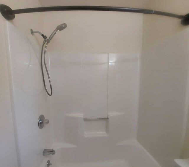 202 E Water Ave, Oscoda, MI 48750 - bathroom with shower / washtub combination
