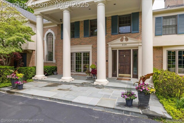 328 Barden Rd, Bloomfield Hills, MI 48304 - photo 13