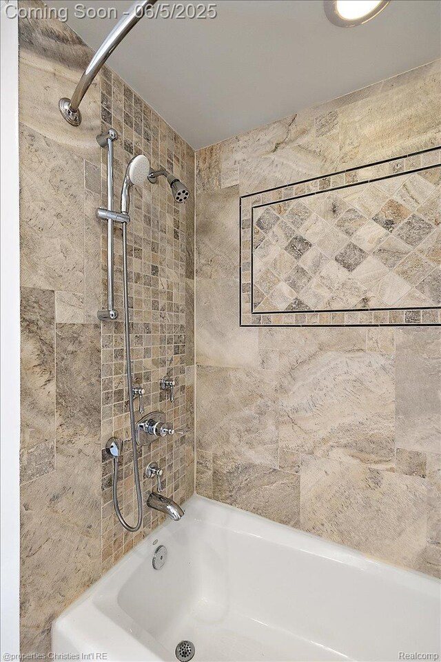 328 Barden Rd, Bloomfield Hills, MI 48304 - photo 83